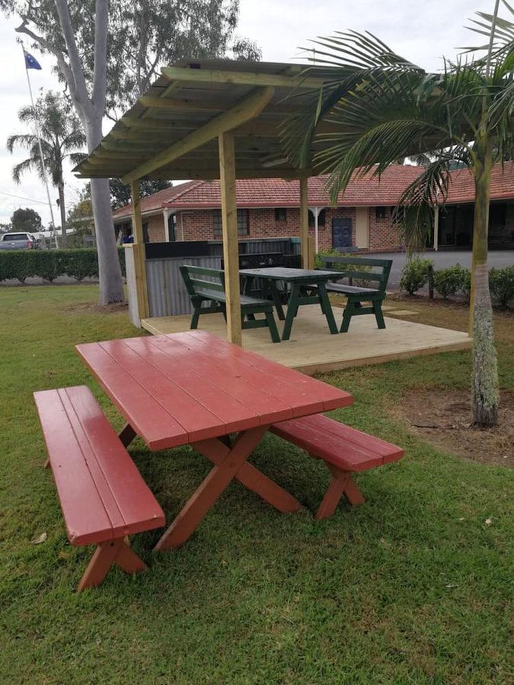 Lakeside Lodge Motel - UNDER NEW MANAGEMENT Lismore Buitenkant foto