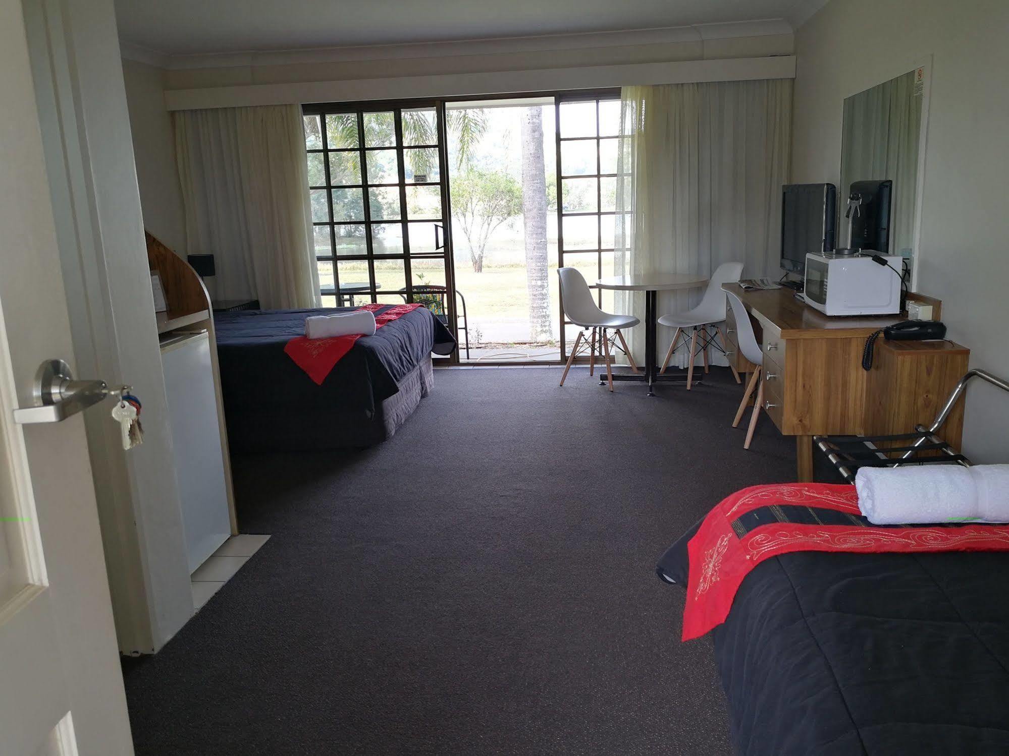 Lakeside Lodge Motel - UNDER NEW MANAGEMENT Lismore Buitenkant foto
