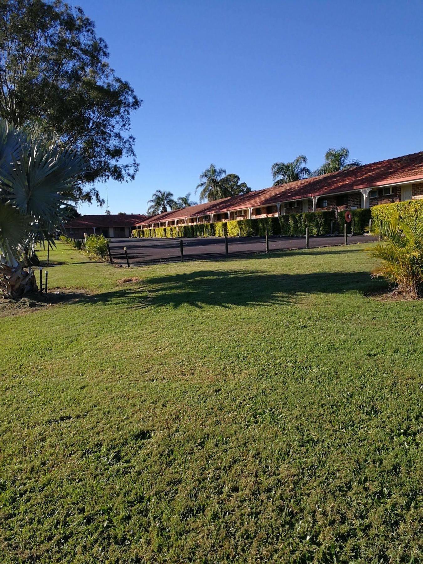 Lakeside Lodge Motel - UNDER NEW MANAGEMENT Lismore Buitenkant foto